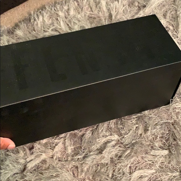 Fenty Puma Jelly Slides - Picture 4 of 4